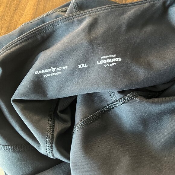 NWT XXL Women’s Old Navy Powersoft Leggings With Pockets BLACK Crop Length - Picture 4 of 12